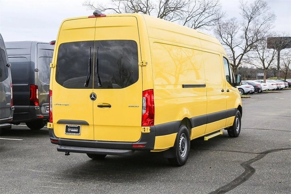 2024 Mercedes-Benz VS30 Sprinter - Image 7 of 12