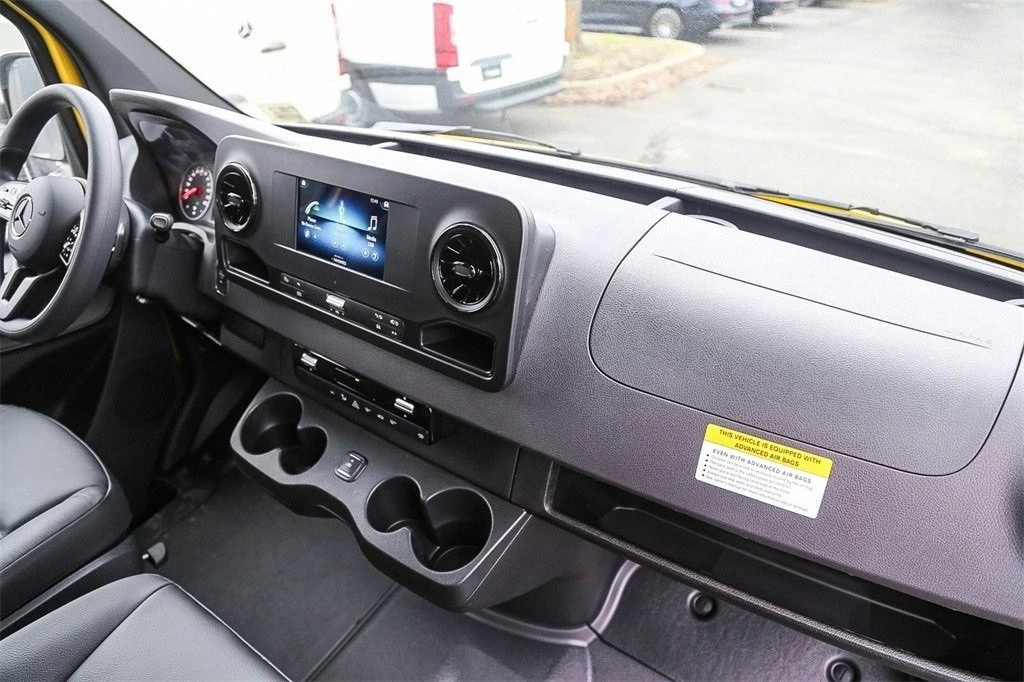 2024 Mercedes-Benz VS30 Sprinter - Image 10 of 12