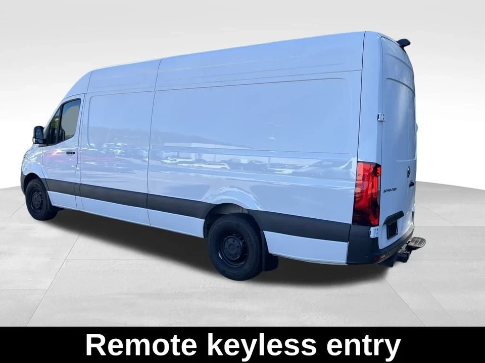 2024 Mercedes-Benz VS30 Sprinter - Image 3 of 12