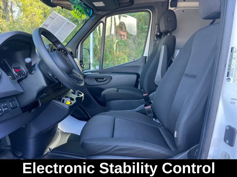 2024 Mercedes-Benz VS30 Sprinter - Image 8 of 12