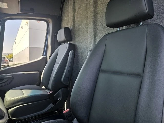 2024 Mercedes-Benz VS30 Sprinter - Image 5 of 8