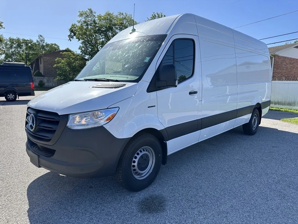 2024 Mercedes-Benz VS30 Sprinter - Image 3 of 12