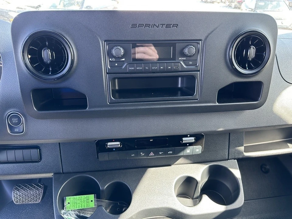 2024 Mercedes-Benz VS30 Sprinter - Image 11 of 12