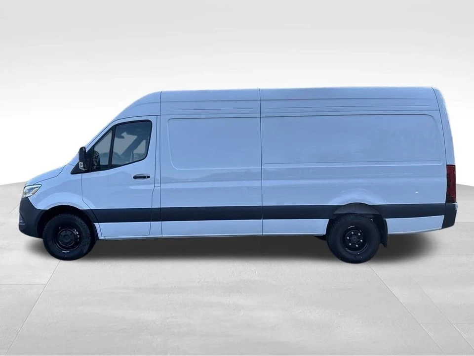2024 Mercedes-Benz VS30 Sprinter - Image 2 of 12