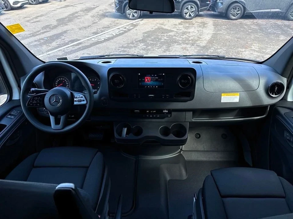 2024 Mercedes-Benz VS30 Sprinter - Image 12 of 12