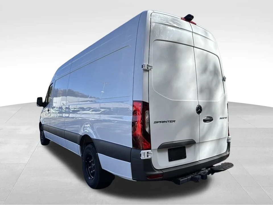 2024 Mercedes-Benz VS30 Sprinter - Image 3 of 12