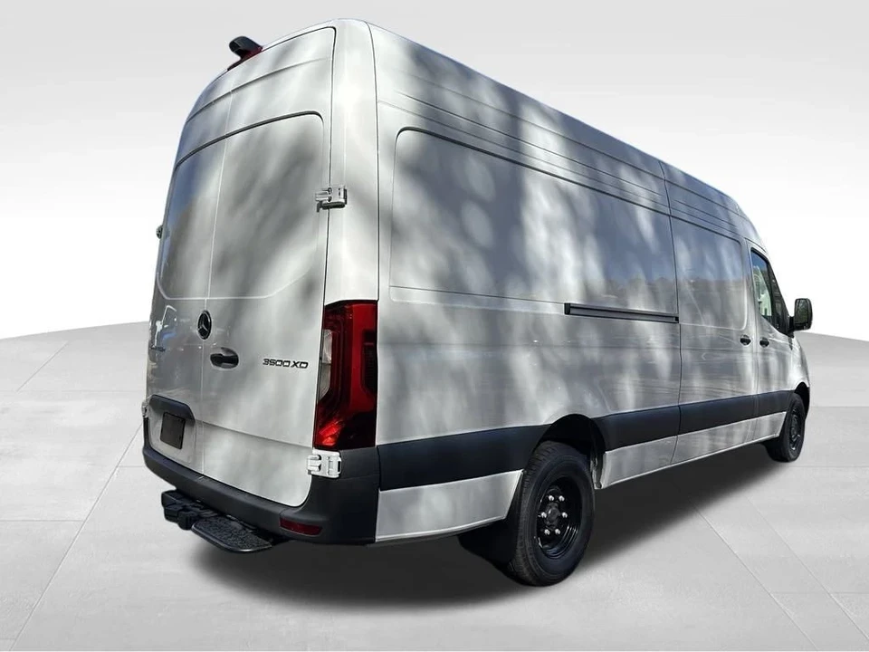 2024 Mercedes-Benz VS30 Sprinter - Image 5 of 12