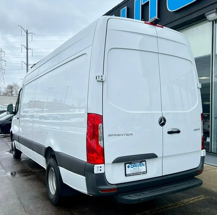 2024 Mercedes-Benz VS30 Sprinter - Image 3 of 20