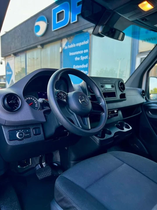 2024 Mercedes-Benz VS30 Sprinter - Image 14 of 20