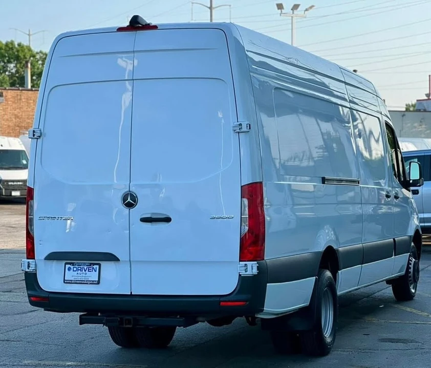 2024 Mercedes-Benz VS30 Sprinter - Image 5 of 20