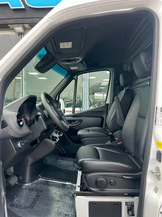 2024 Mercedes-Benz VS30 Sprinter - Image 15 of 20