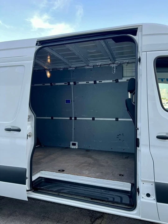 2024 Mercedes-Benz VS30 Sprinter - Image 11 of 20