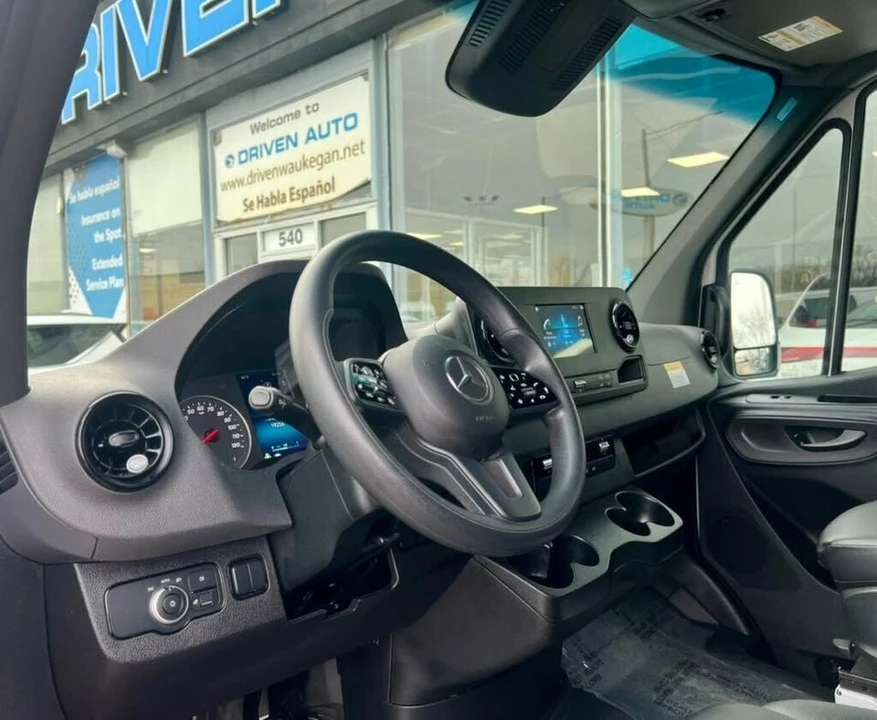 2024 Mercedes-Benz VS30 Sprinter - Image 14 of 20