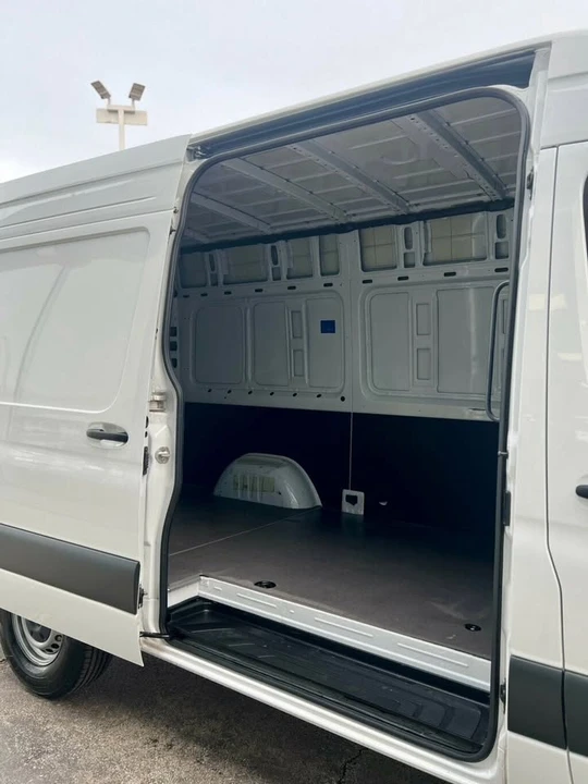 2024 Mercedes-Benz VS30 Sprinter - Image 9 of 20