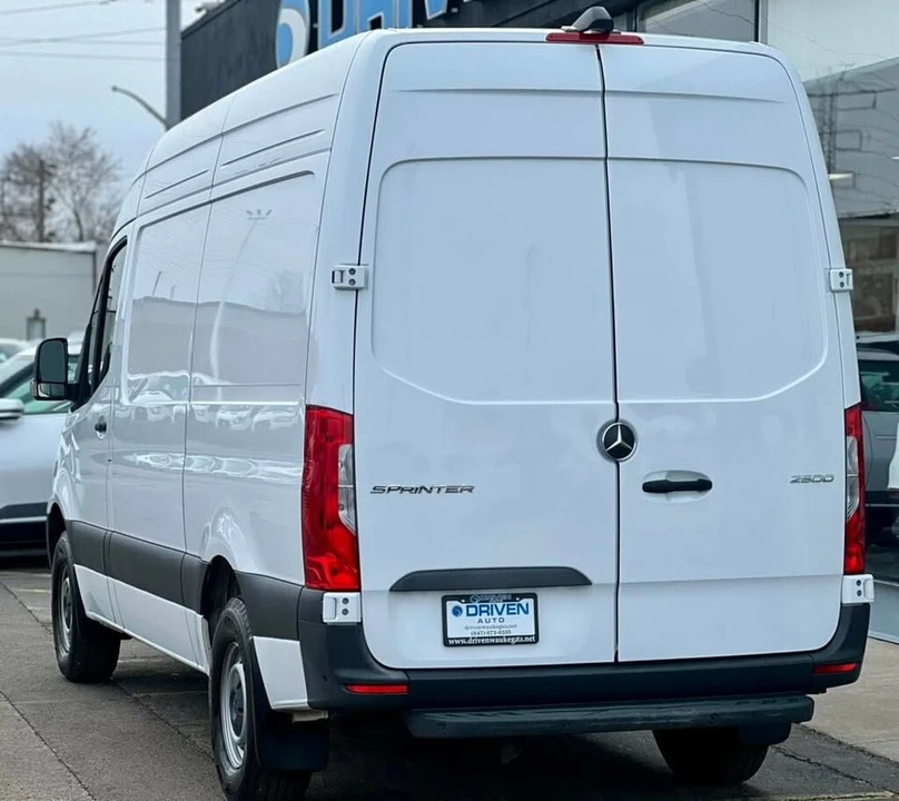 2024 Mercedes-Benz VS30 Sprinter - Image 3 of 20