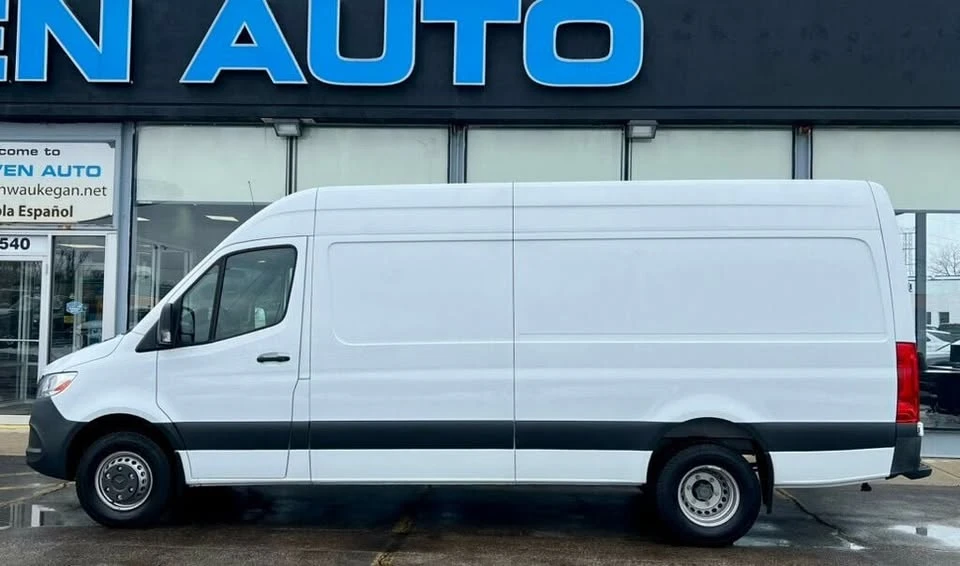 2024 Mercedes-Benz VS30 Sprinter - Image 2 of 20