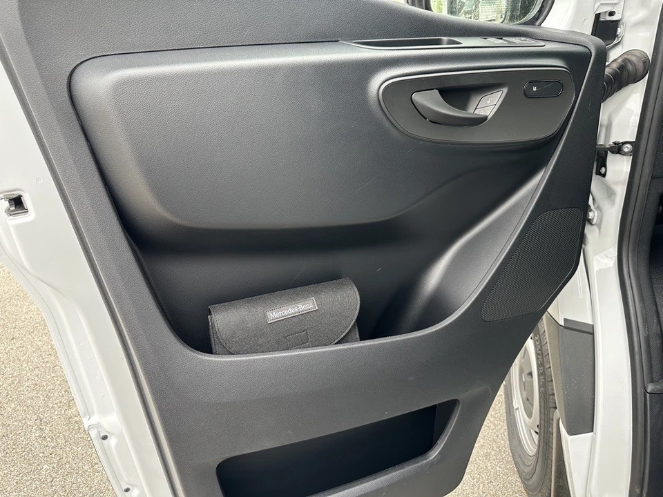 2024 Mercedes-Benz VS30 Sprinter - Image 5 of 12
