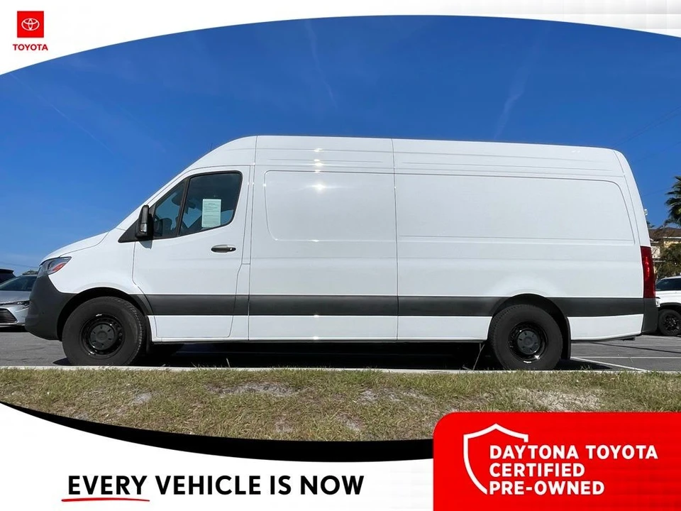 2024 Mercedes-Benz VS30 Sprinter - Image 2 of 10