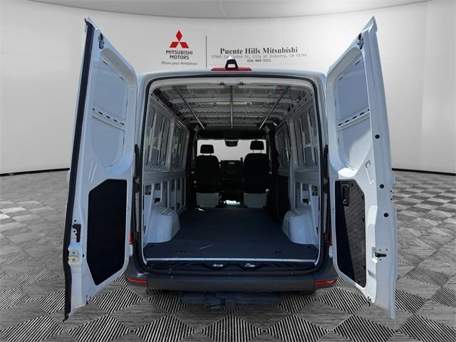 2024 Mercedes-Benz VS30 Sprinter - Image 9 of 20