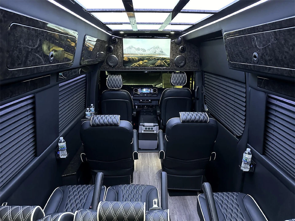2024 Mercedes-Benz VS30 Sprinter - Image 3 of 12