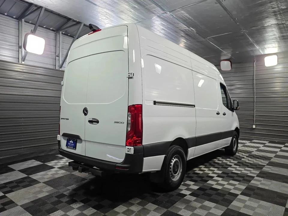 2024 Mercedes-Benz VS30 Sprinter - Image 5 of 12