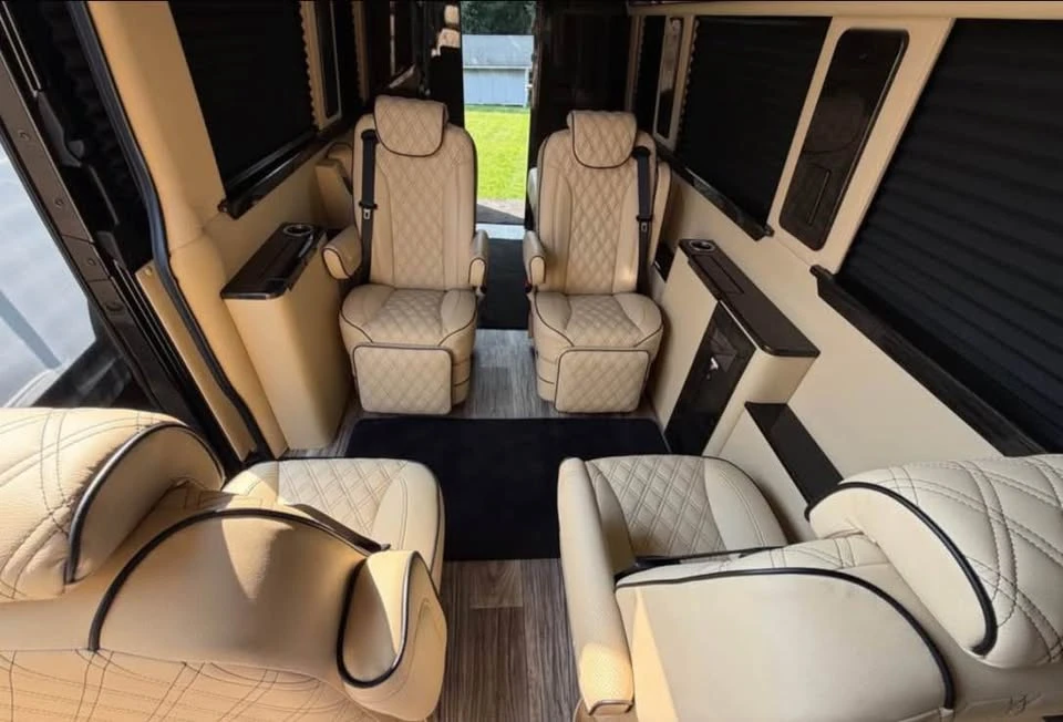 2024 Mercedes-Benz VS30 Sprinter - Image 9 of 11