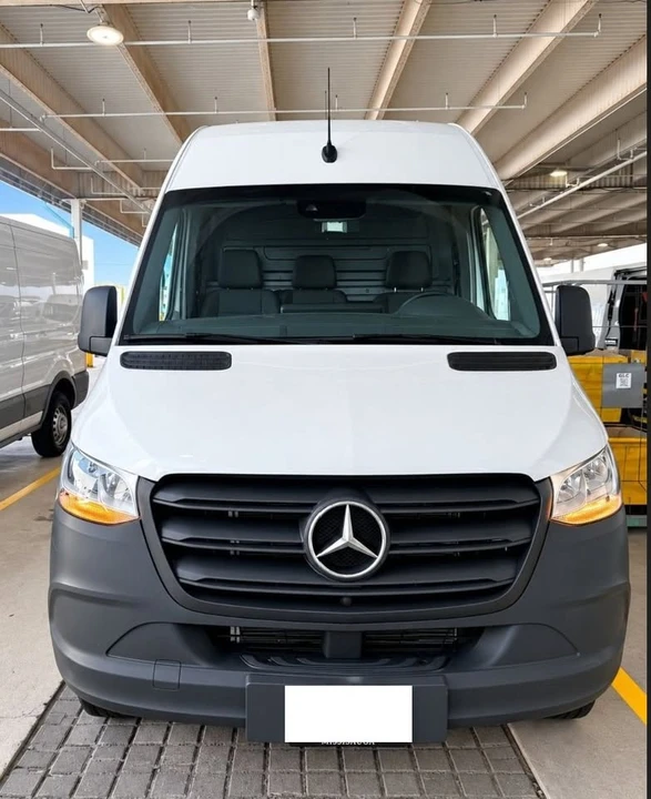 2024 Mercedes-Benz VS30 Sprinter - Image 2 of 5
