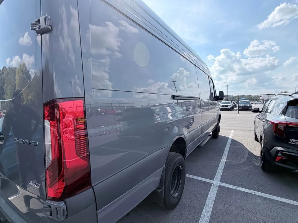 2024 Mercedes-Benz VS30 Sprinter - Image 4 of 5