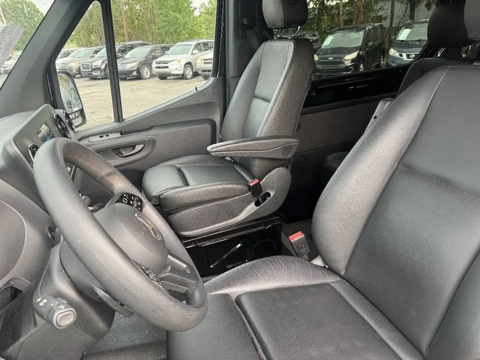 2024 Mercedes-Benz VS30 Sprinter - Image 13 of 20