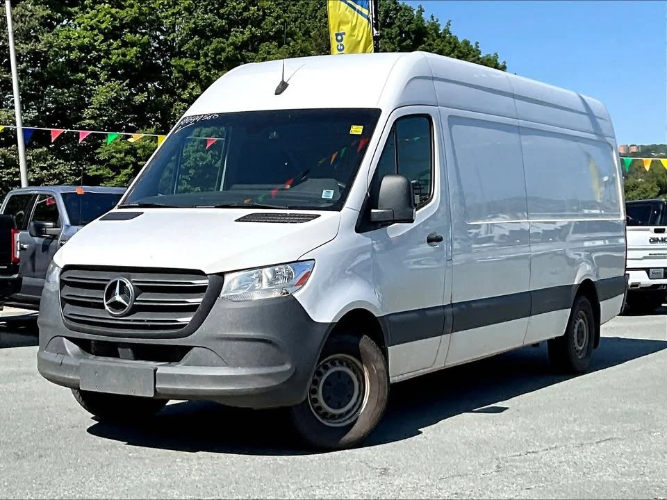 2024 Mercedes-Benz VS30 Sprinter - Image 3 of 9