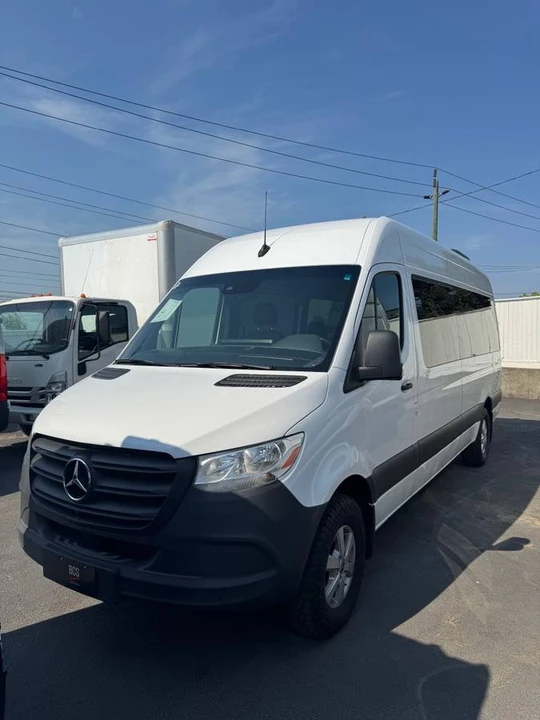 2024 Mercedes-Benz VS30 Sprinter - Image 2 of 13