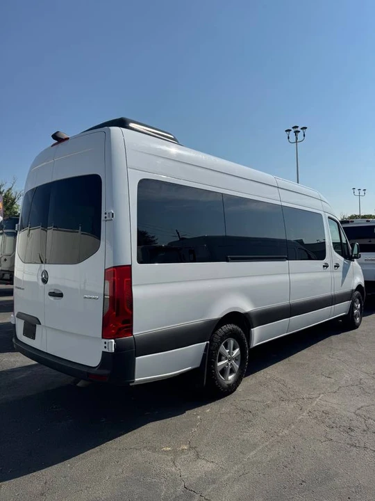 2024 Mercedes-Benz VS30 Sprinter - Image 3 of 13