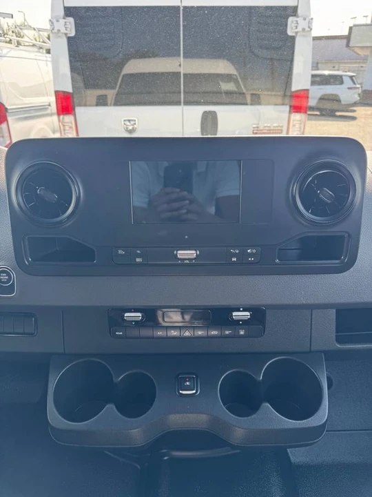 2024 Mercedes-Benz VS30 Sprinter - Image 11 of 13