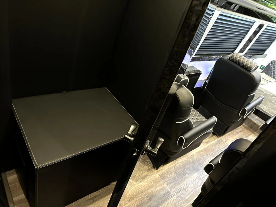 2024 Mercedes-Benz VS30 Sprinter - Image 11 of 12