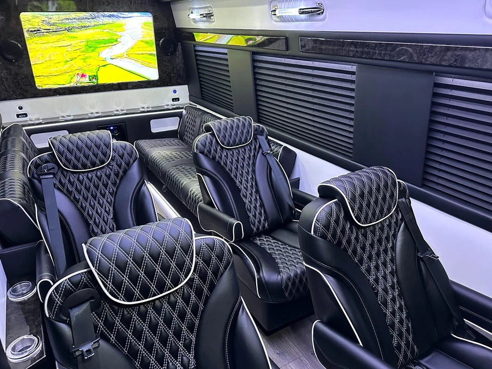 2024 Mercedes-Benz VS30 Sprinter - Image 3 of 12