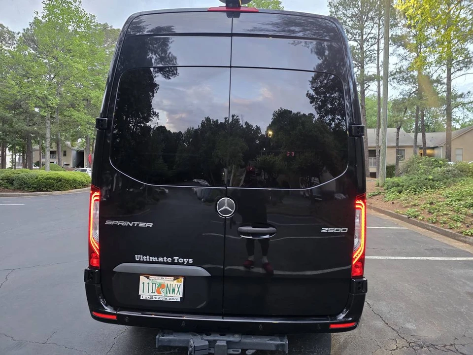 2024 Mercedes-Benz VS30 Sprinter - Image 2 of 10