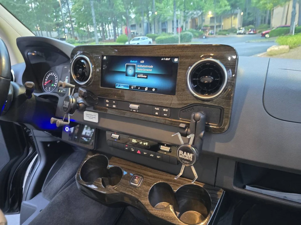 2024 Mercedes-Benz VS30 Sprinter - Image 6 of 10