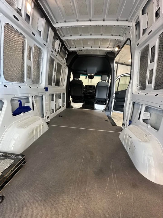 2024 Mercedes-Benz VS30 Sprinter - Image 8 of 11