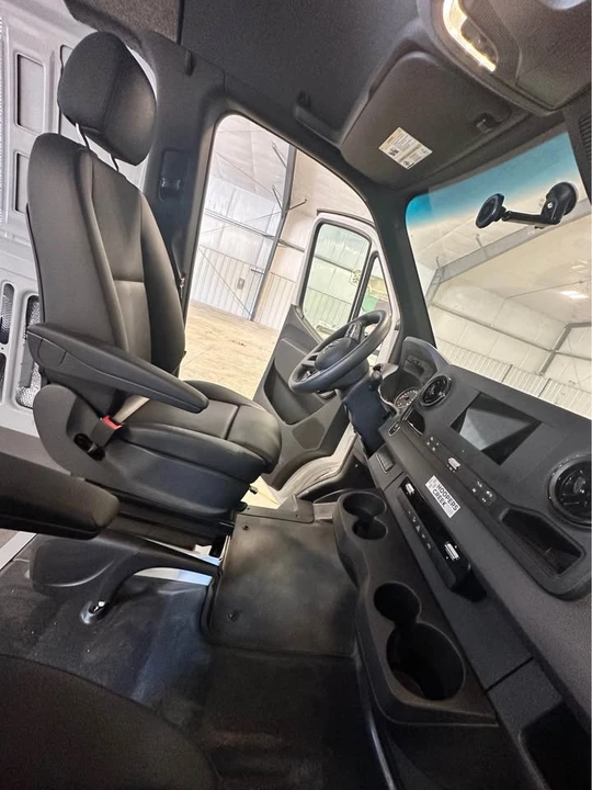 2024 Mercedes-Benz VS30 Sprinter - Image 6 of 11