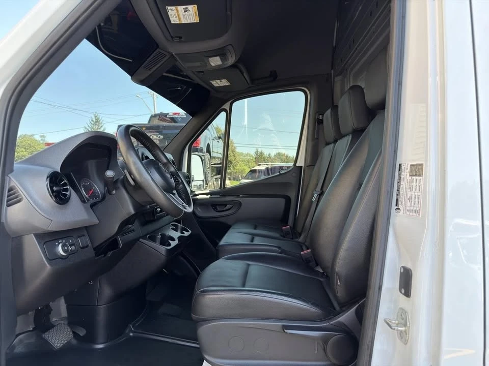 2024 Mercedes-Benz VS30 Sprinter - Image 9 of 20