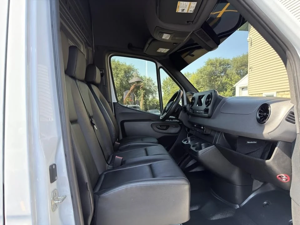 2024 Mercedes-Benz VS30 Sprinter - Image 10 of 20