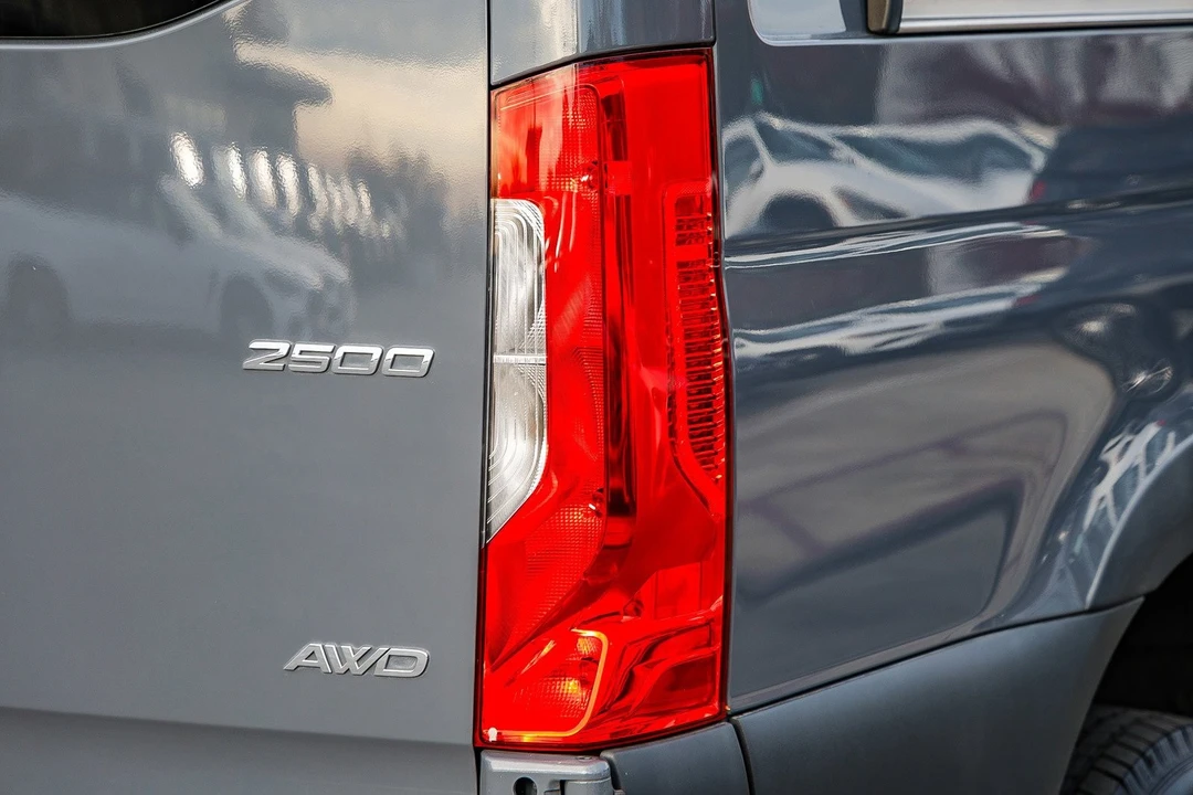2024 Mercedes-Benz VS30 Sprinter - Image 10 of 12