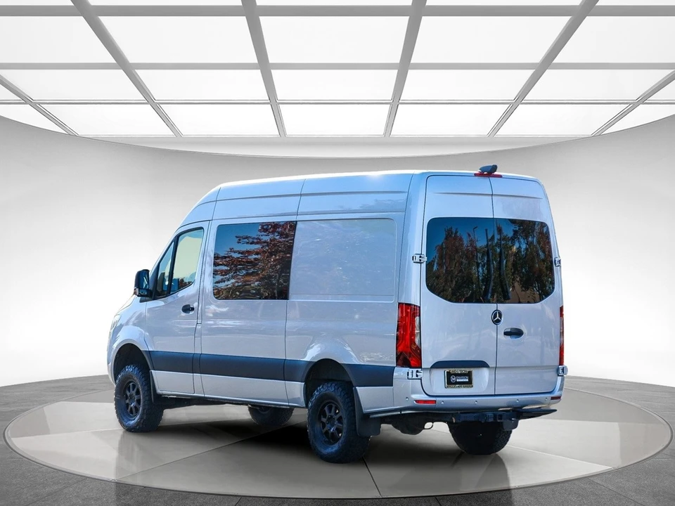 2024 Mercedes-Benz VS30 Sprinter - Image 2 of 12