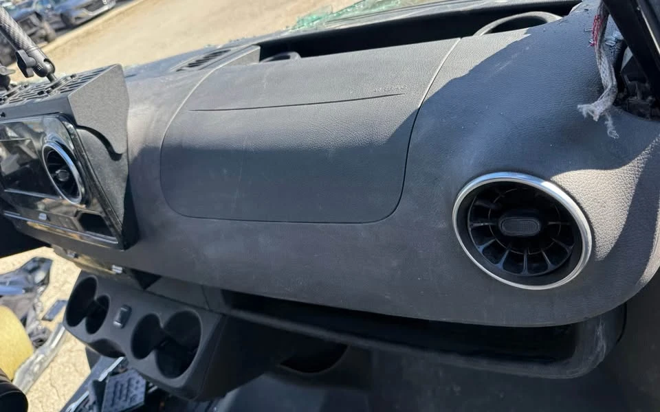2019 Mercedes-Benz VS30 Sprinter - Image 2 of 10