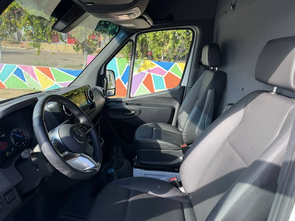 2024 Mercedes-Benz VS30 Sprinter - Image 9 of 9