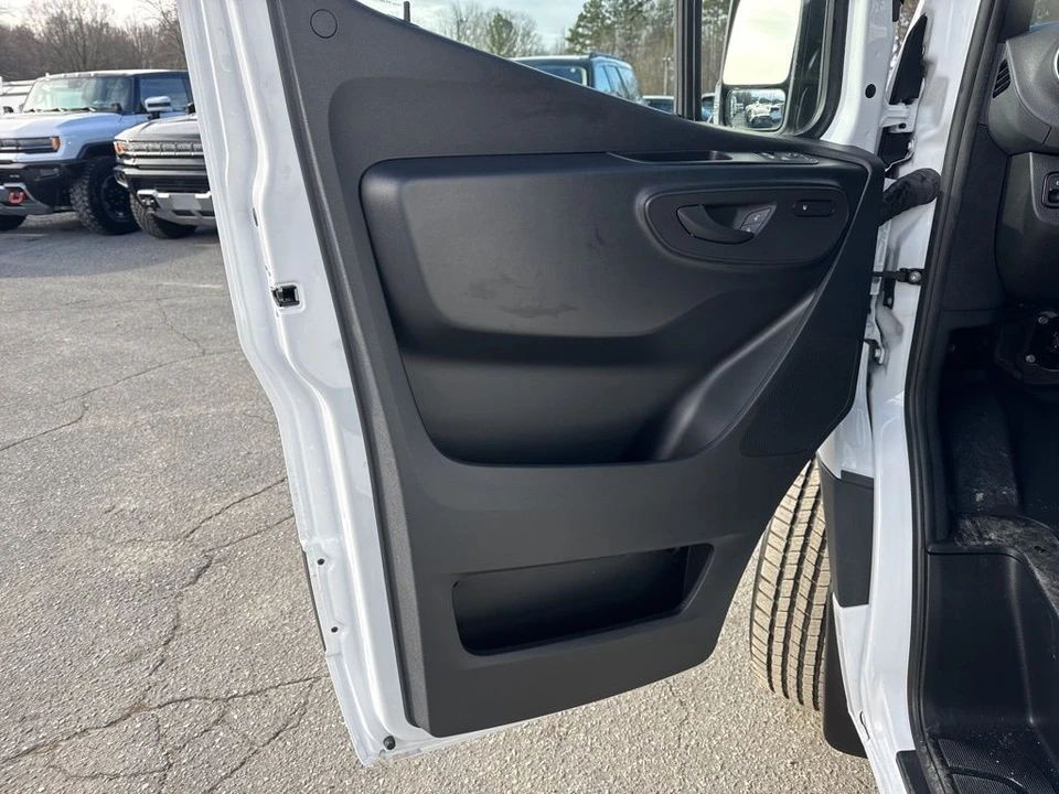 2024 Mercedes-Benz VS30 Sprinter - Image 19 of 21