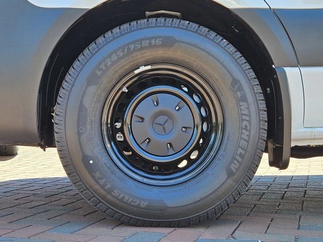2024 Mercedes-Benz VS30 Sprinter - Image 10 of 12