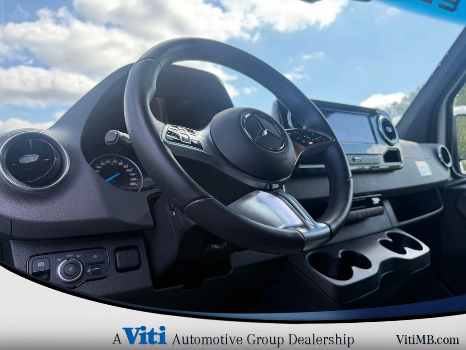 2024 Mercedes-Benz VS30 Sprinter - Image 17 of 21