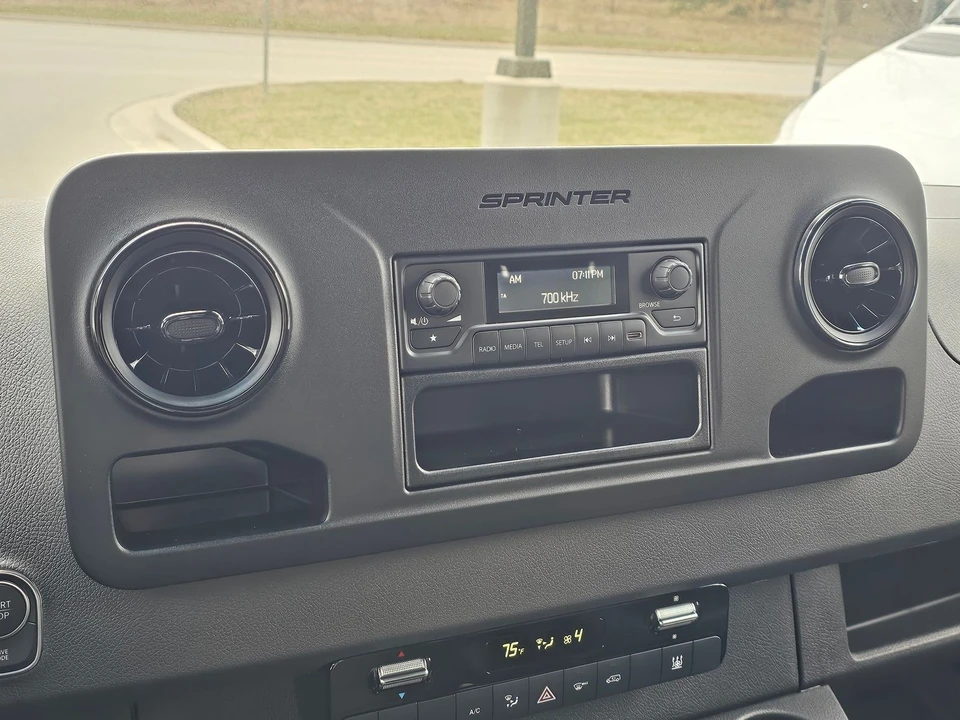 2024 Mercedes-Benz VS30 Sprinter - Image 16 of 21