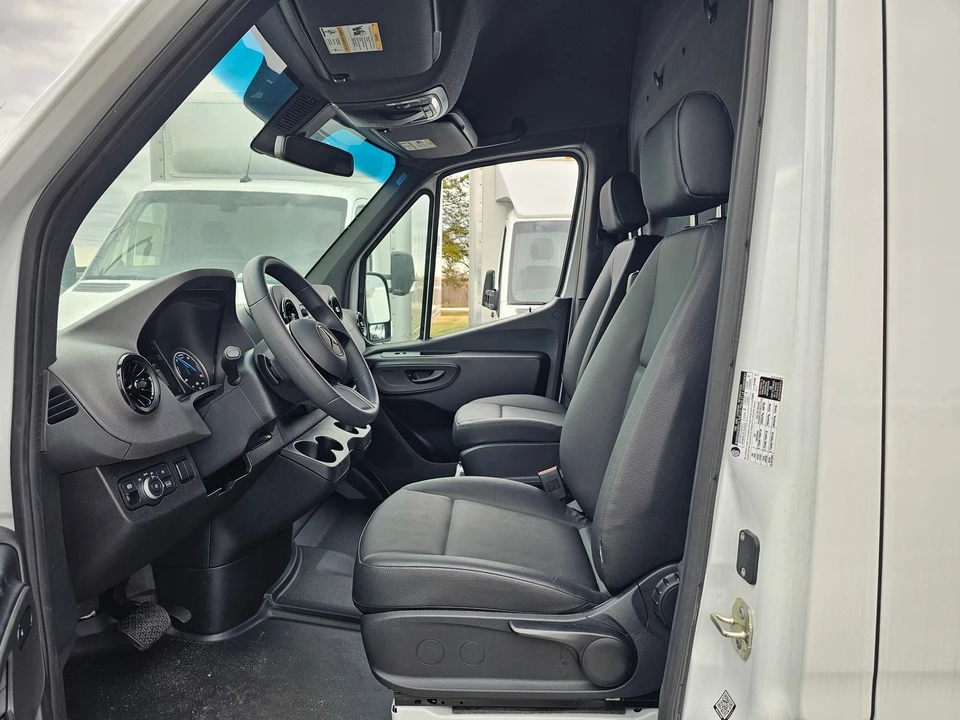 2024 Mercedes-Benz VS30 Sprinter - Image 7 of 21